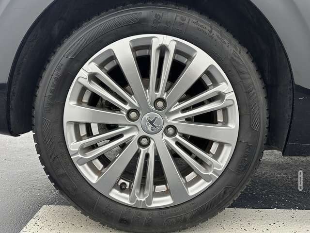 Peugeot 208 Allure 