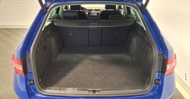 Skoda Superb Combi Ambition iV 1.4 TSI CarPlay AHK ACC