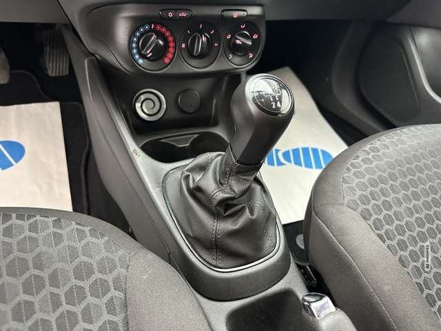 Opel Corsa Selection 