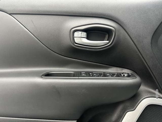 Jeep Renegade Limited FWD 