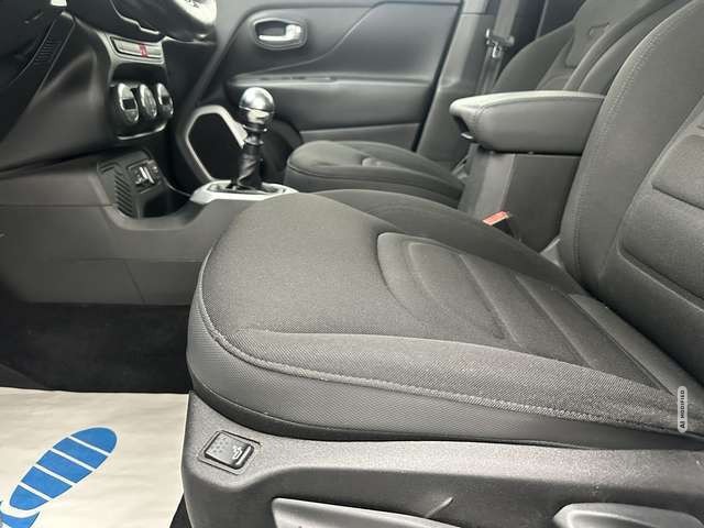 Jeep Renegade Limited FWD 