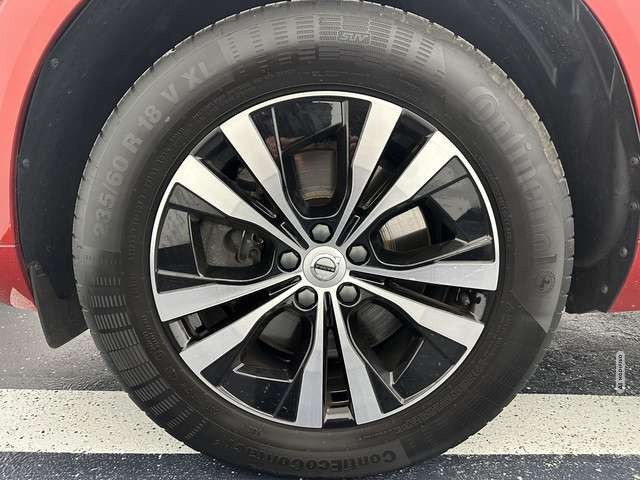 Volvo XC60 Momentum Pro 2WD 