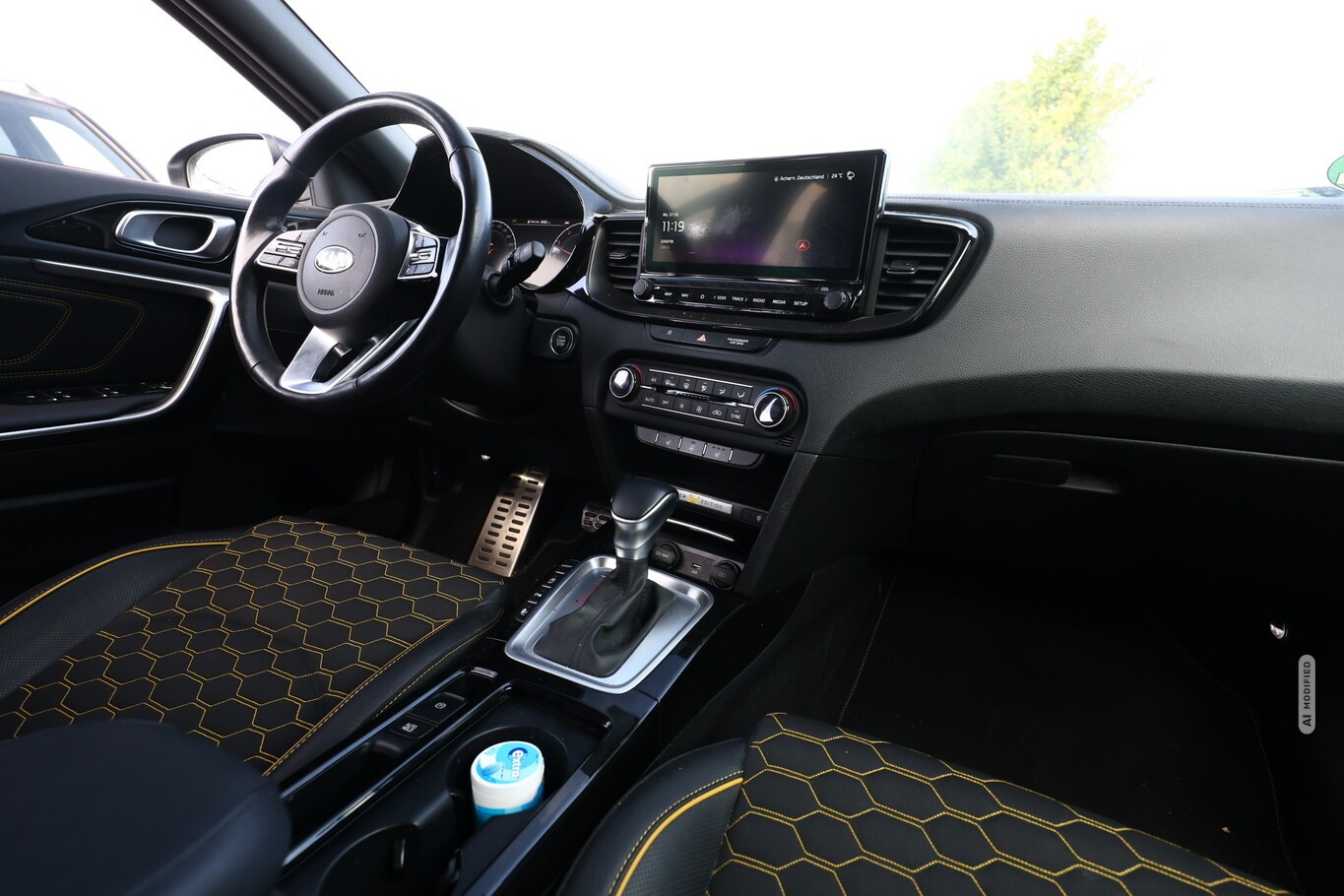 Kia XCeed 1.6 T-GDI 204 DCT Launch Edition Nav PanoD