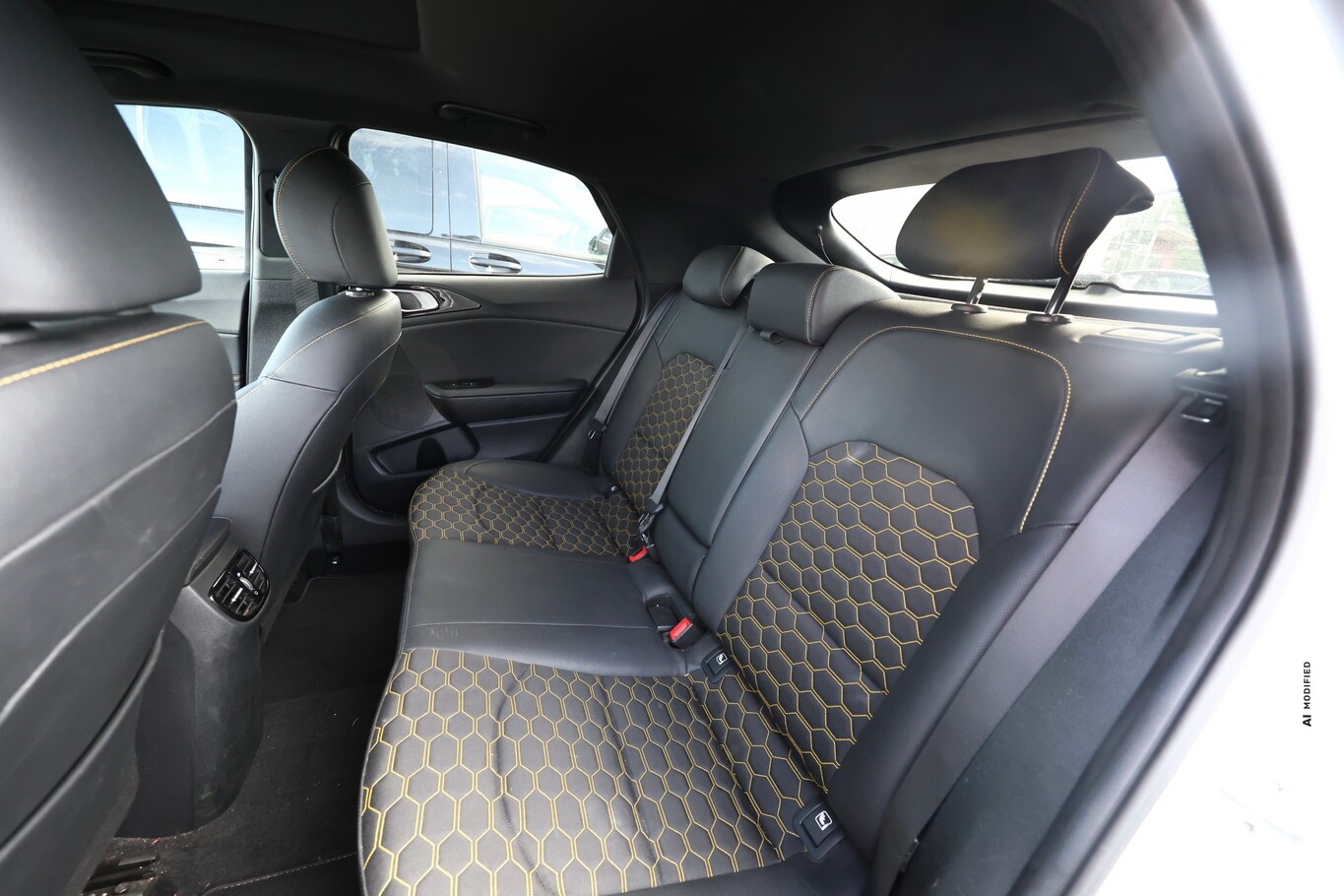 Kia XCeed 1.6 T-GDI 204 DCT Launch Edition Nav PanoD