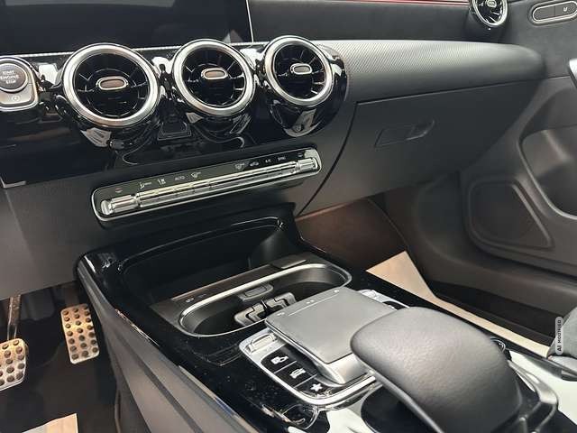 Mercedes-Benz CLA 250 AMG Line 