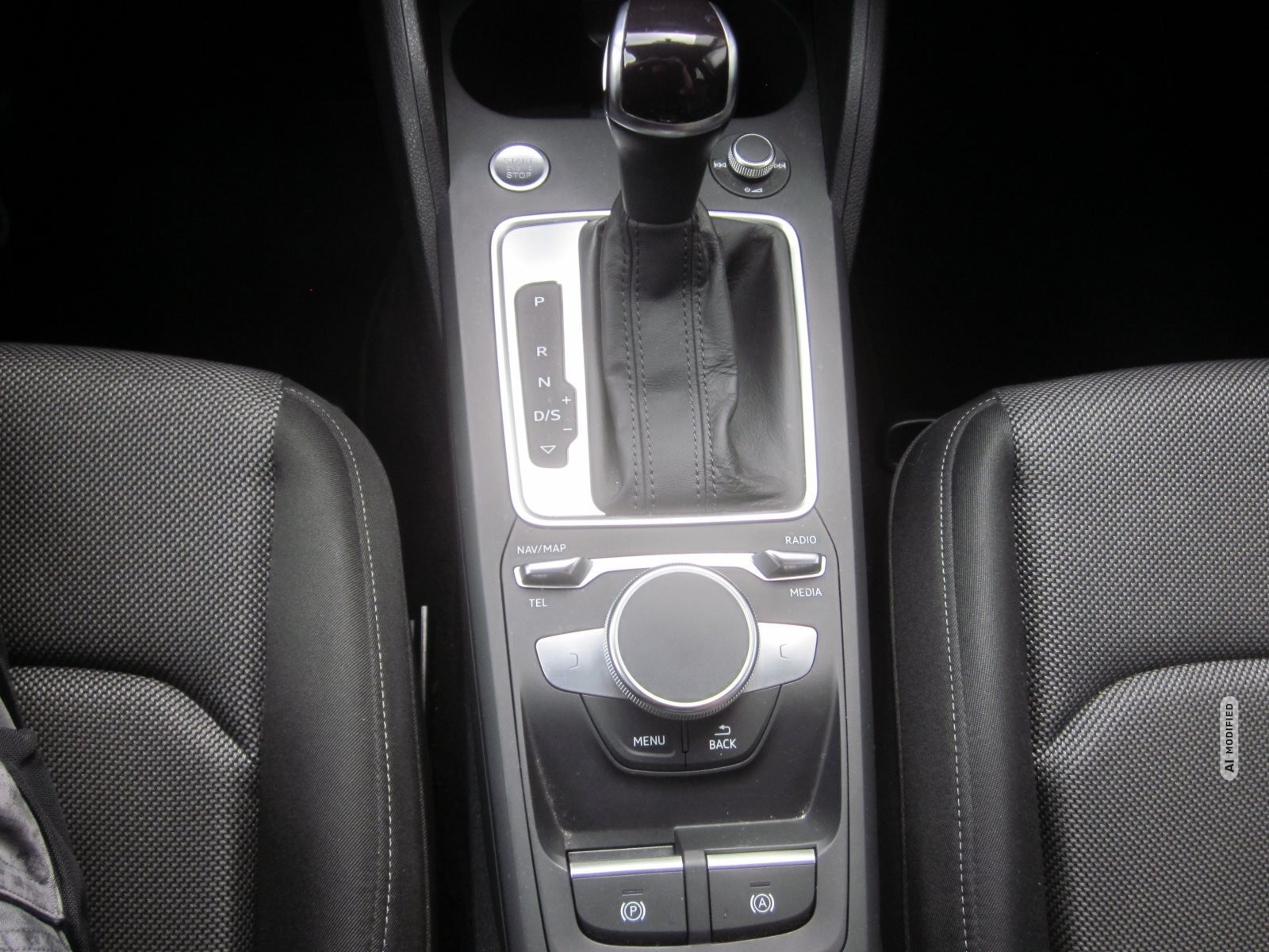 Audi Q2 35 TFSI S LINE DKG NAVI PLUS LED GRA DSP RFK ASP PLUS