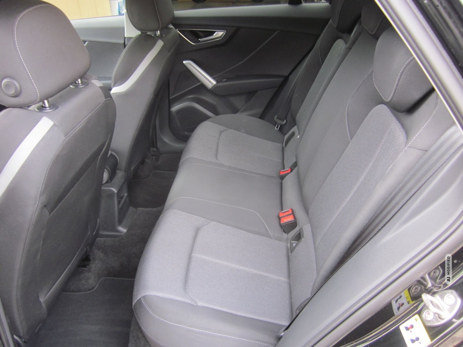 Audi Q2 35 TFSI S LINE DKG NAVI PLUS LED GRA DSP RFK ASP PLUS