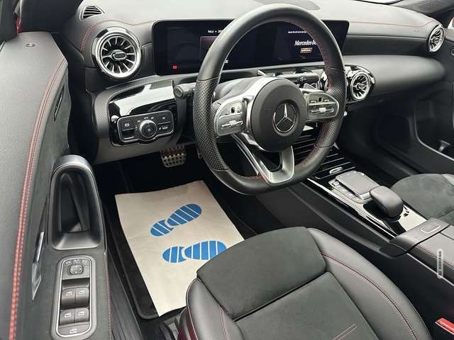 Mercedes-Benz CLA 200 AMG Line 