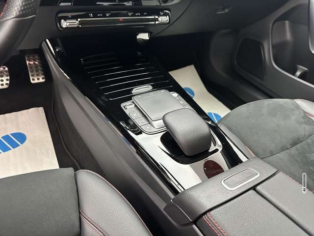 Mercedes-Benz CLA 200 AMG Line 