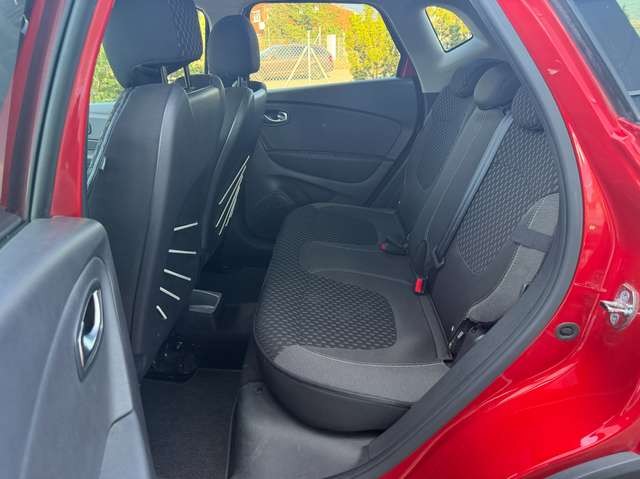 Renault Captur Collection 1,3 TCe LED,AHK, Navi,PDC
