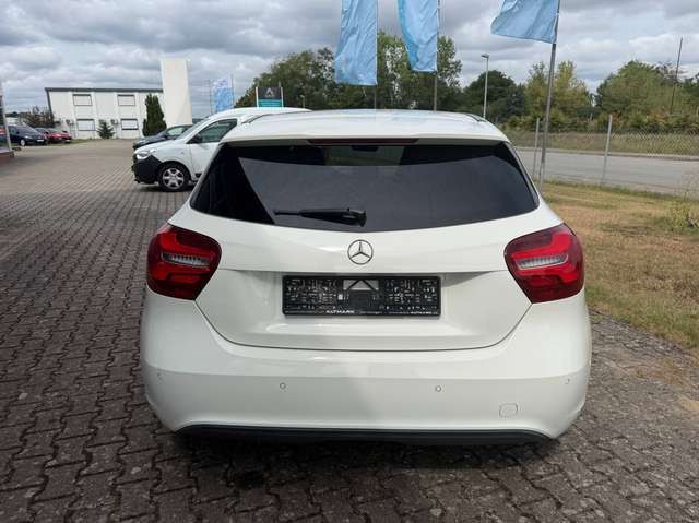 Mercedes-Benz A 180 A 180 BlueEfficiency AHK ,Navi, LED, Temp