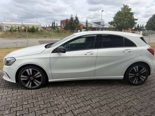 Mercedes-Benz A 180 A 180 BlueEfficiency AHK ,Navi, LED, Temp