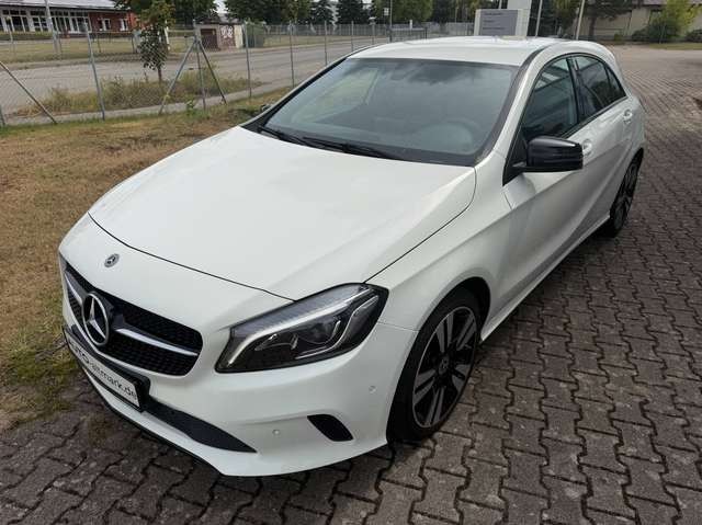Mercedes-Benz A 180 A 180 BlueEfficiency AHK ,Navi, LED, Temp