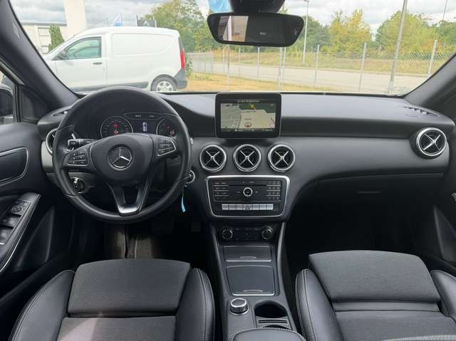 Mercedes-Benz A 180 A 180 BlueEfficiency AHK ,Navi, LED, Temp