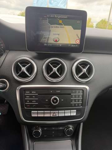 Mercedes-Benz A 180 A 180 BlueEfficiency AHK ,Navi, LED, Temp