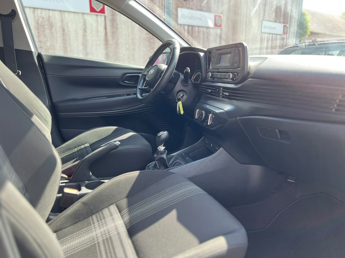 Hyundai i20 1.2 Klima - Sitz + Lenkradhzg - AHK - Garantie 