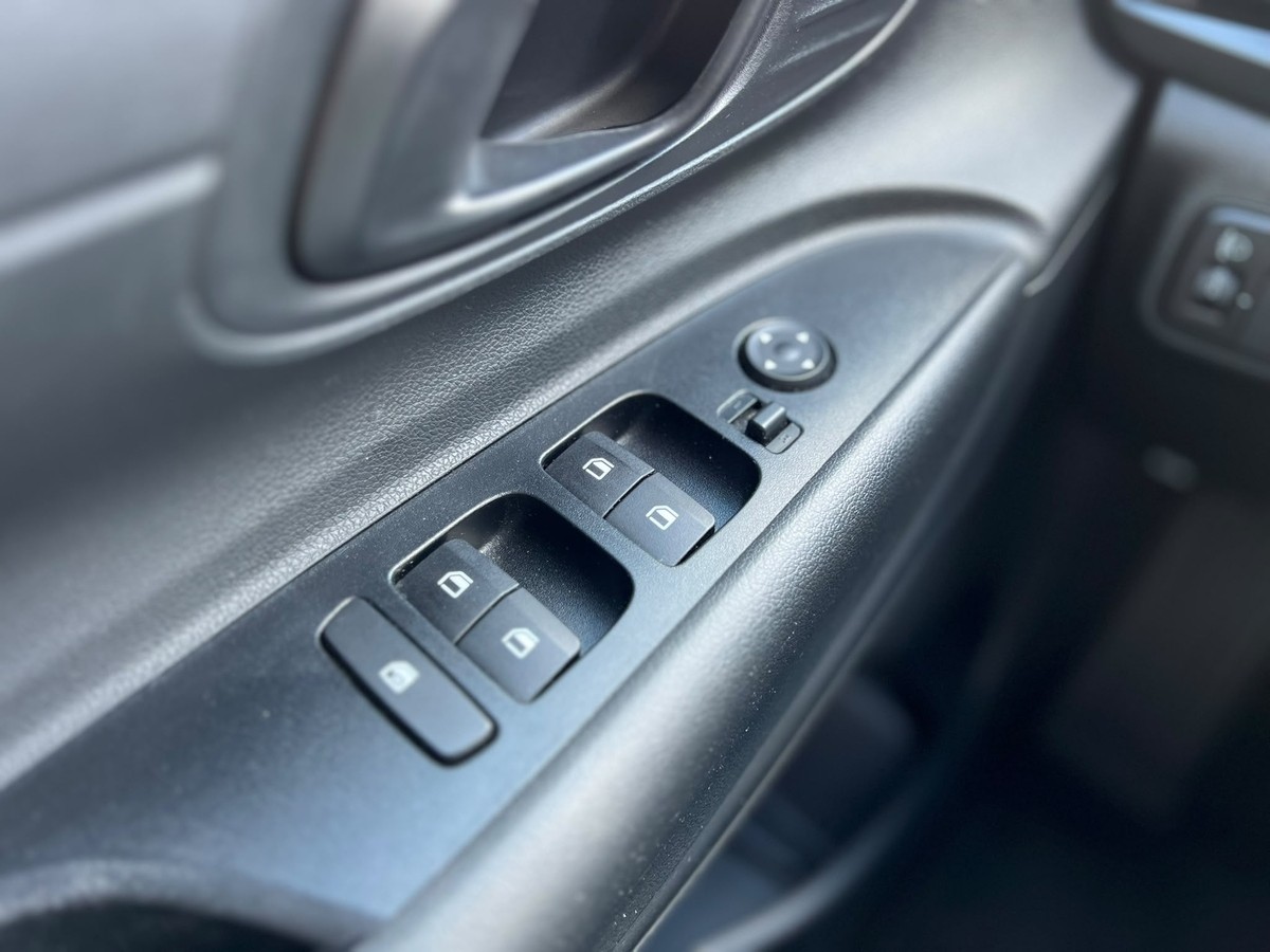 Hyundai i20 1.2 Klima - Sitz + Lenkradhzg - AHK - Garantie 