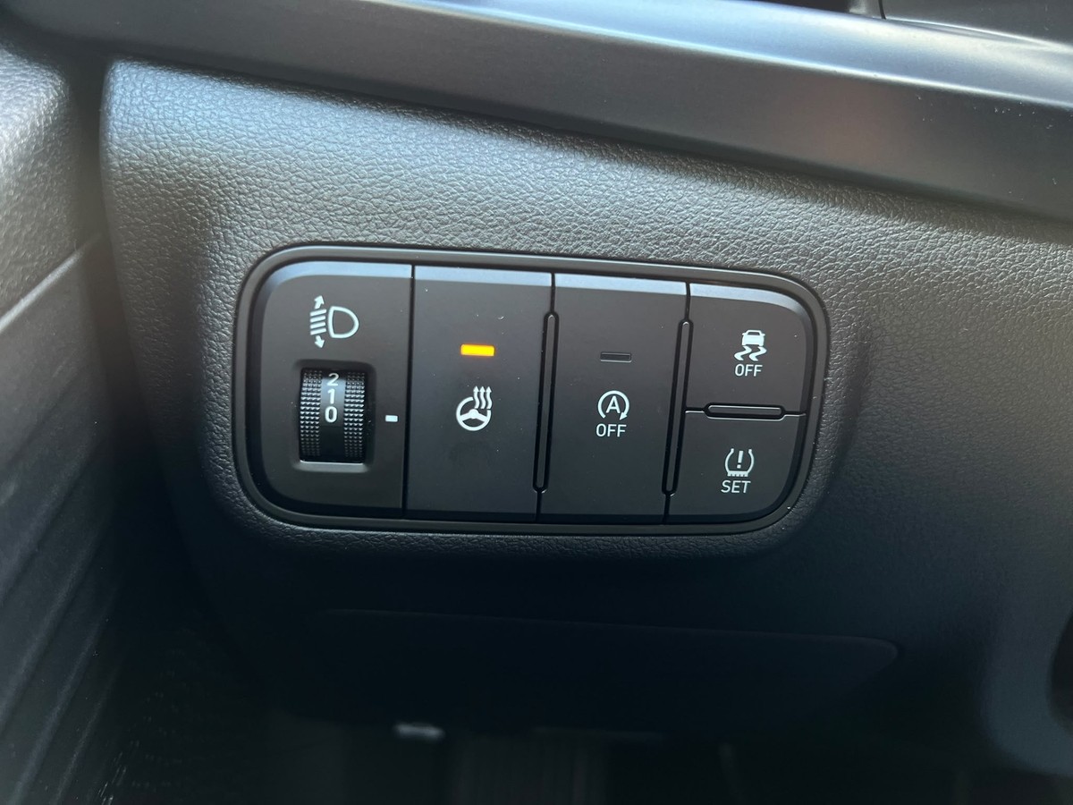 Hyundai i20 1.2 Klima - Sitz + Lenkradhzg - AHK - Garantie 
