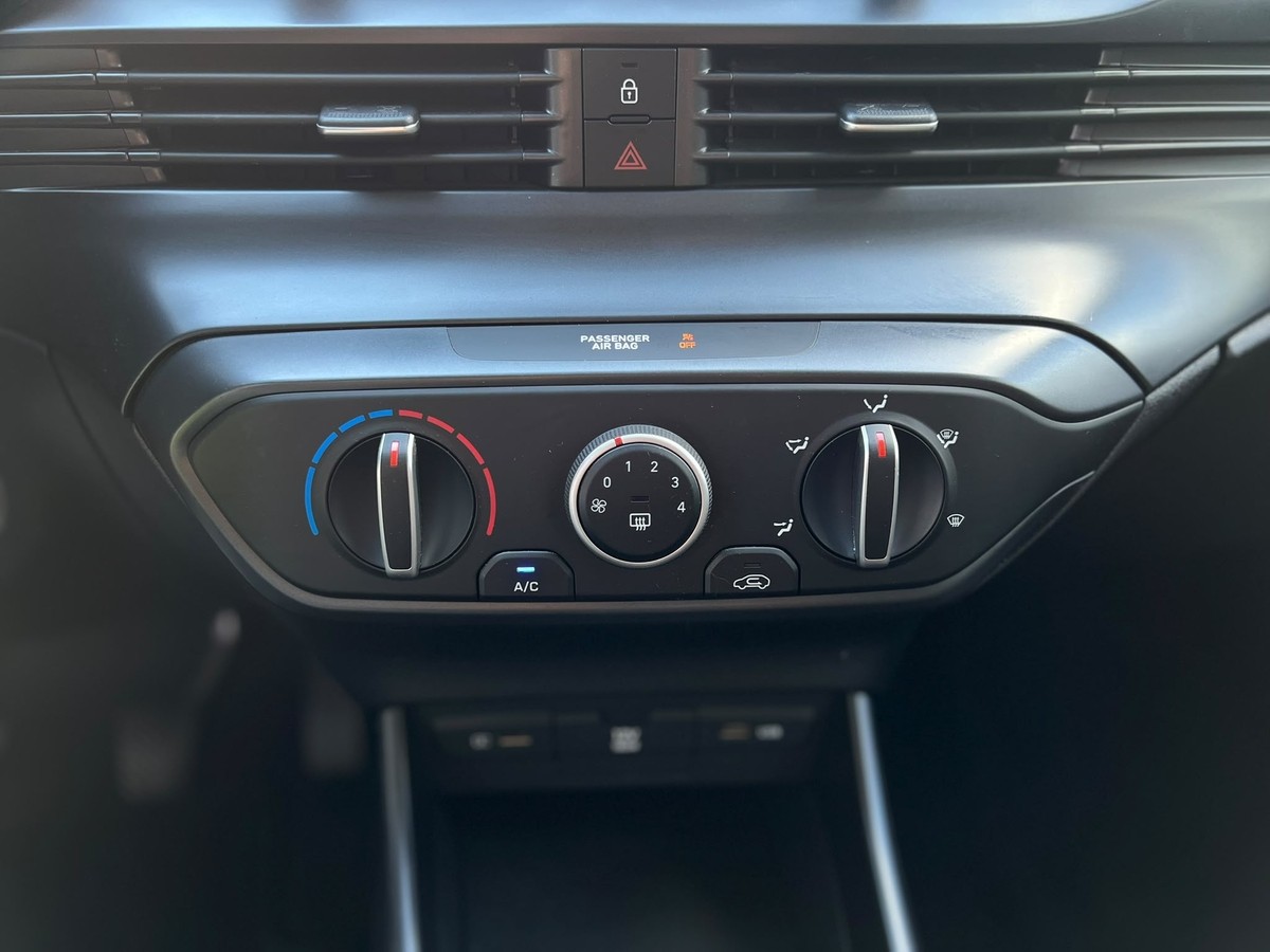 Hyundai i20 1.2 Klima - Sitz + Lenkradhzg - AHK - Garantie 