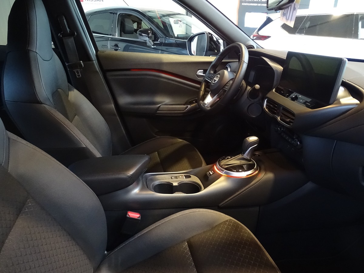 Nissan Juke 1.0 DIG-T N-Connecta Automatik
