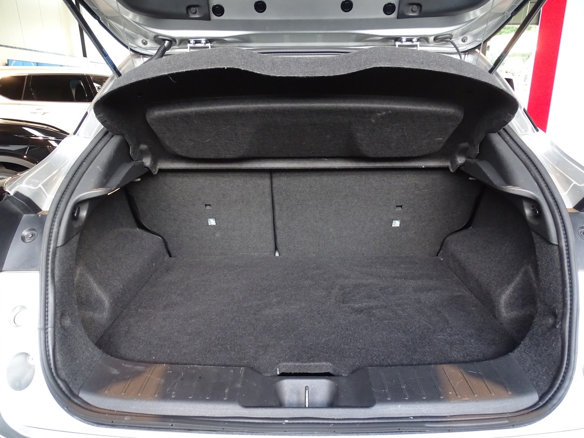 Nissan Juke 1.0 DIG-T N-Connecta Automatik
