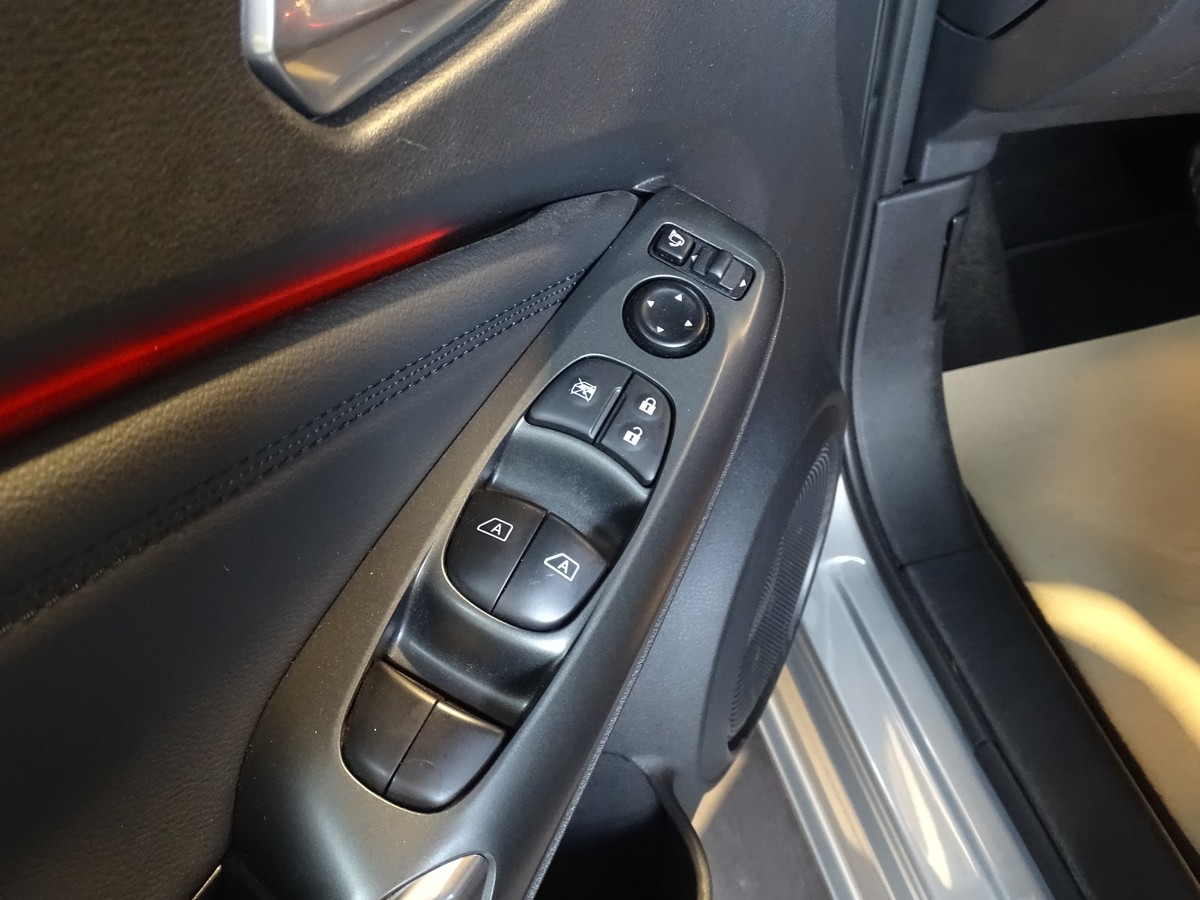 Nissan Juke 1.0 DIG-T N-Connecta Automatik