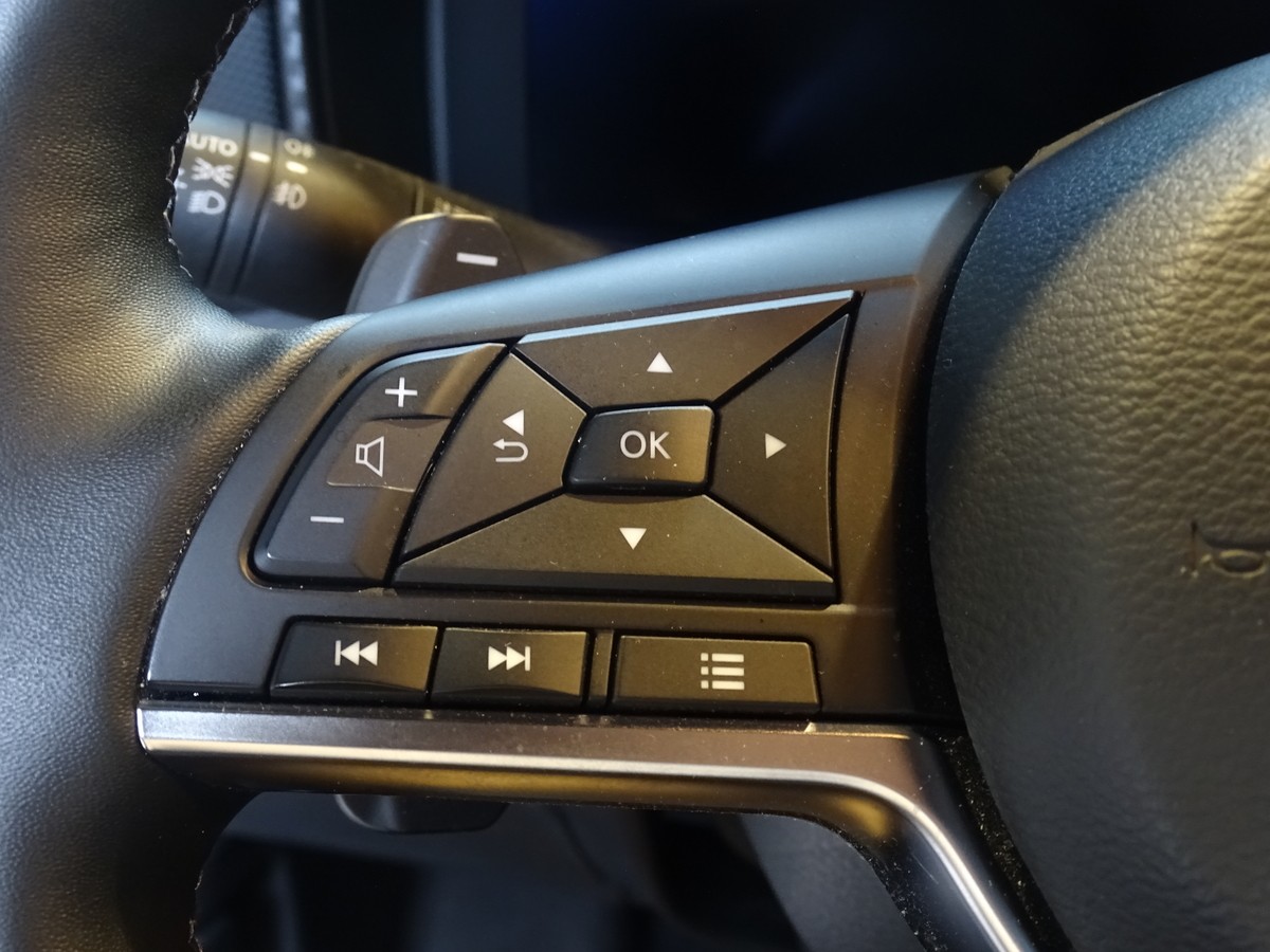 Nissan Juke 1.0 DIG-T N-Connecta Automatik