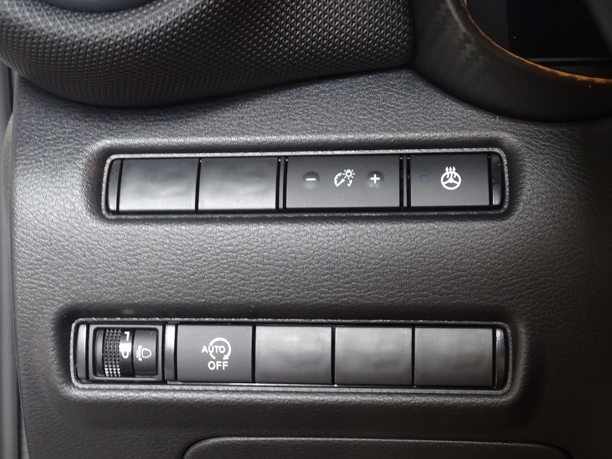 Nissan Juke 1.0 DIG-T N-Connecta Automatik