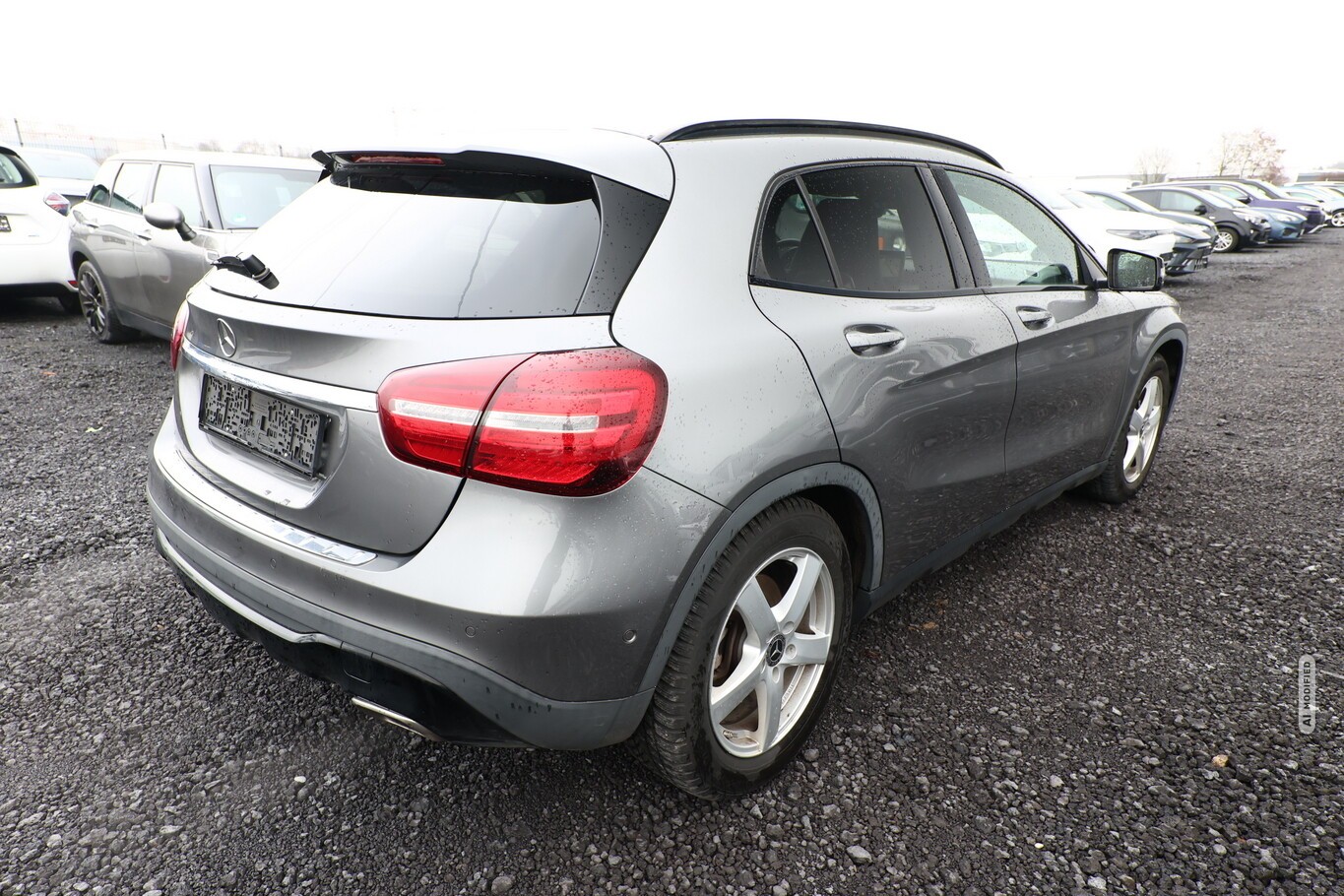 Mercedes-Benz GLA 200 d  Urban DCT AHK Nav LED BusinessP