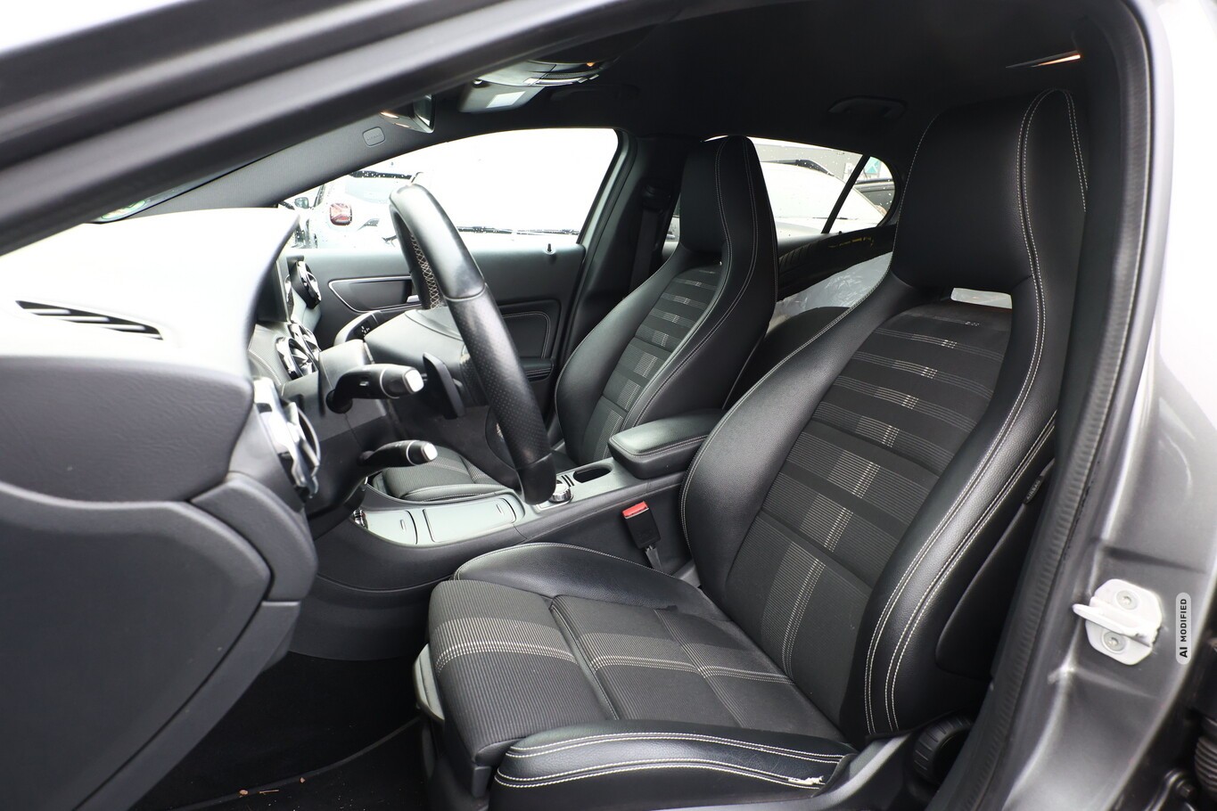 Mercedes-Benz GLA 200 d  Urban DCT AHK Nav LED BusinessP