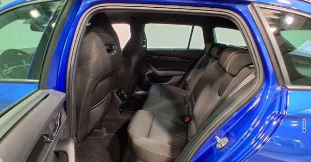 Skoda Octavia Combi Sportline 1.4 TSI iV MTRX KAM ACC HUD