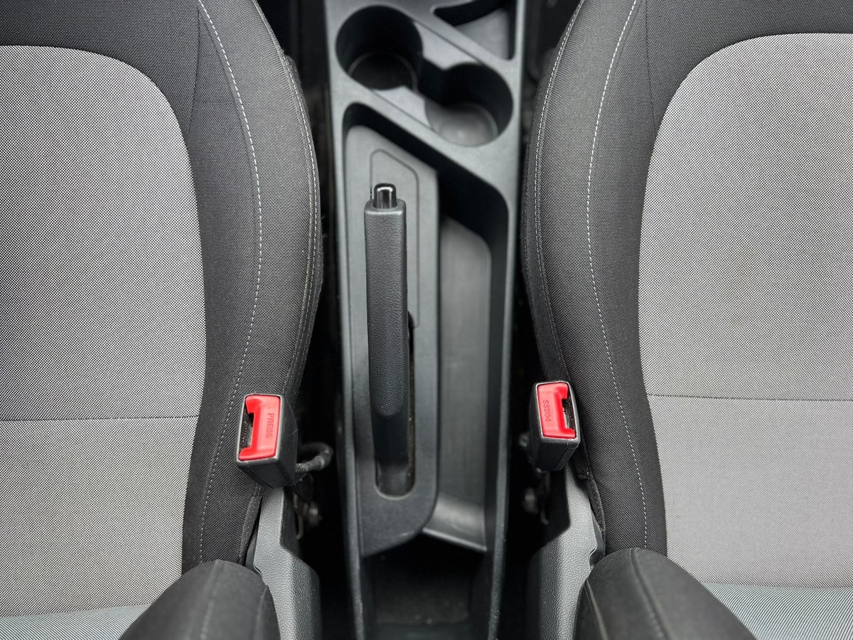 Hyundai i10 1.0 Pure - Klima - ZV - Radio - Garantie