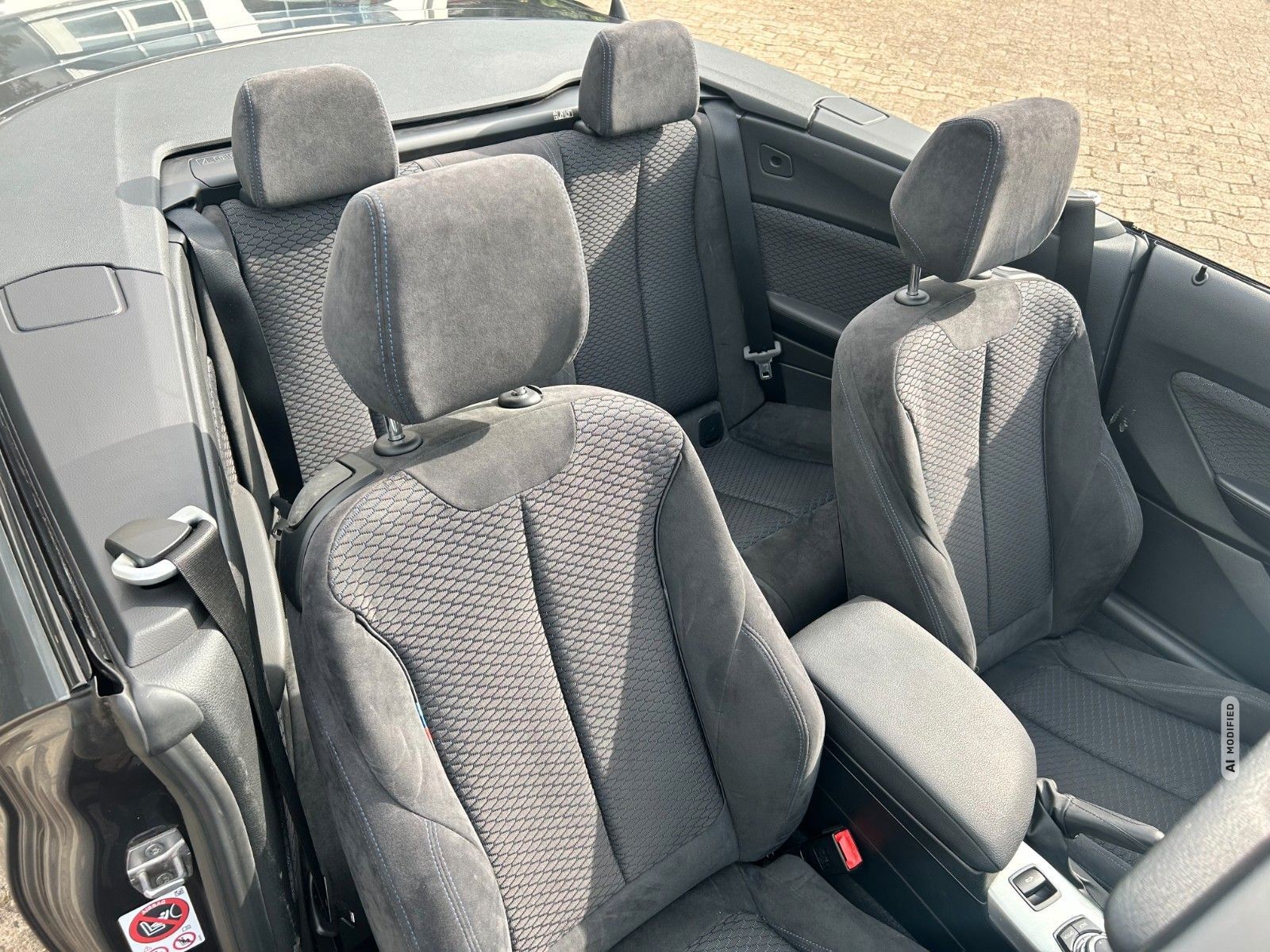 BMW 220 i Cabrio M Paket 1. Hand