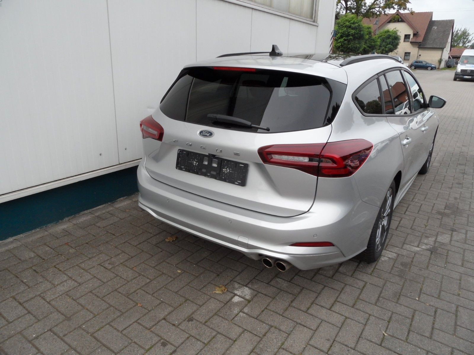 Ford Focus Turnier ST-Line X+Cam+Panoramadach+AHK+AT