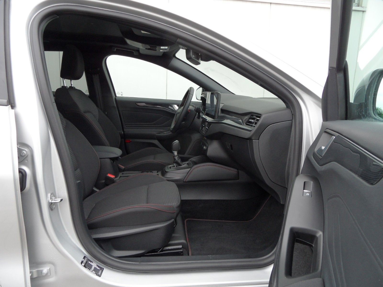 Ford Focus Turnier ST-Line X+Cam+Panoramadach+AHK+AT