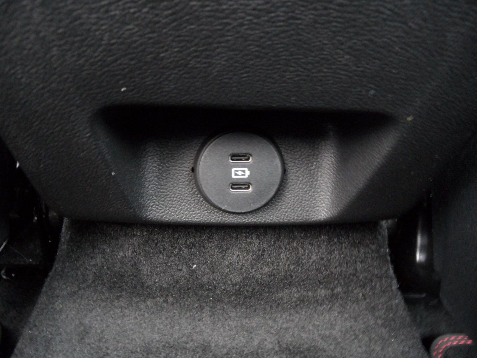 Ford Focus Turnier ST-Line X+Cam+Panoramadach+AHK+AT