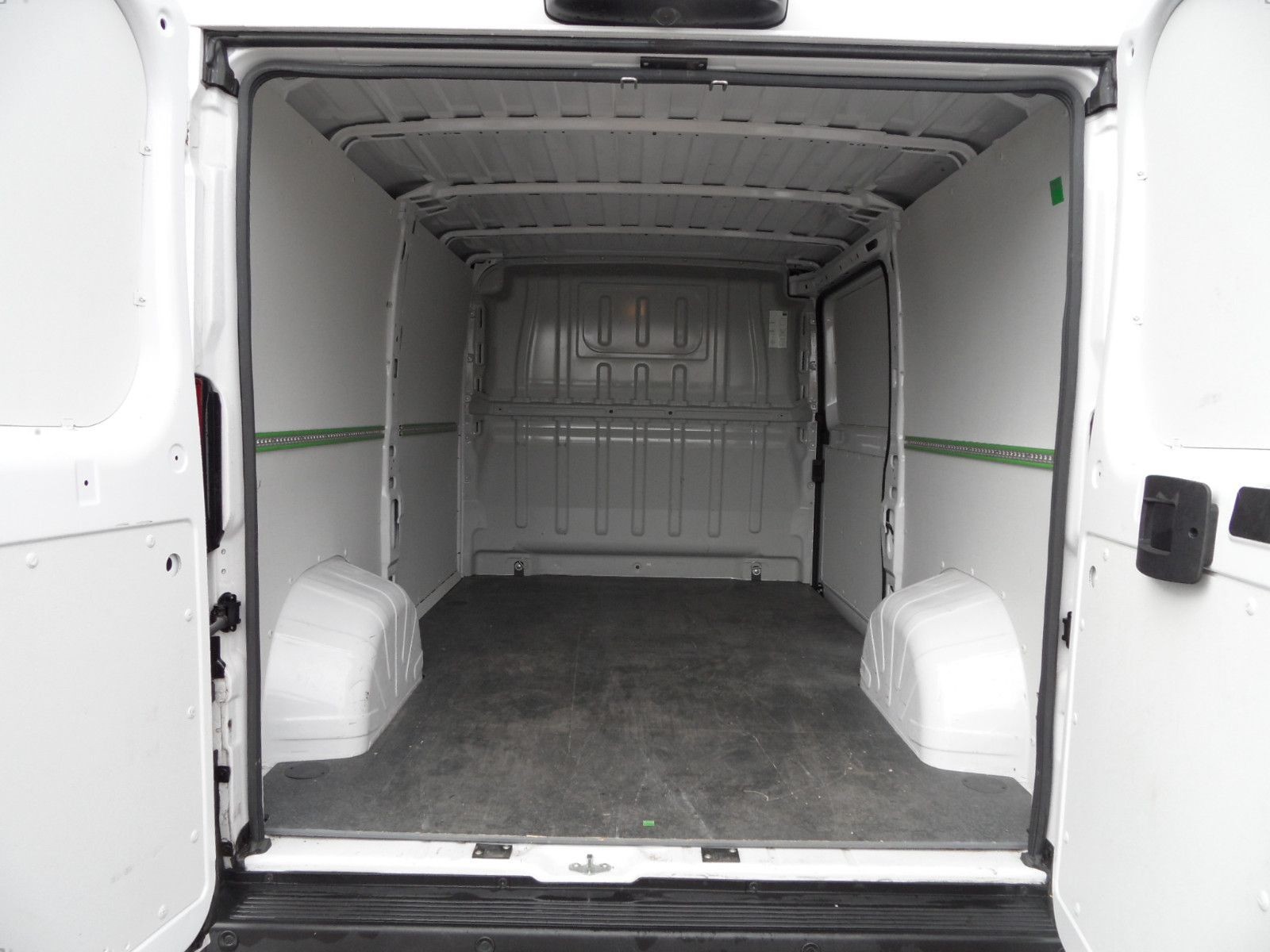Opel Movano C Kasten L2H1 3,5t Edition+Navi+Kamera