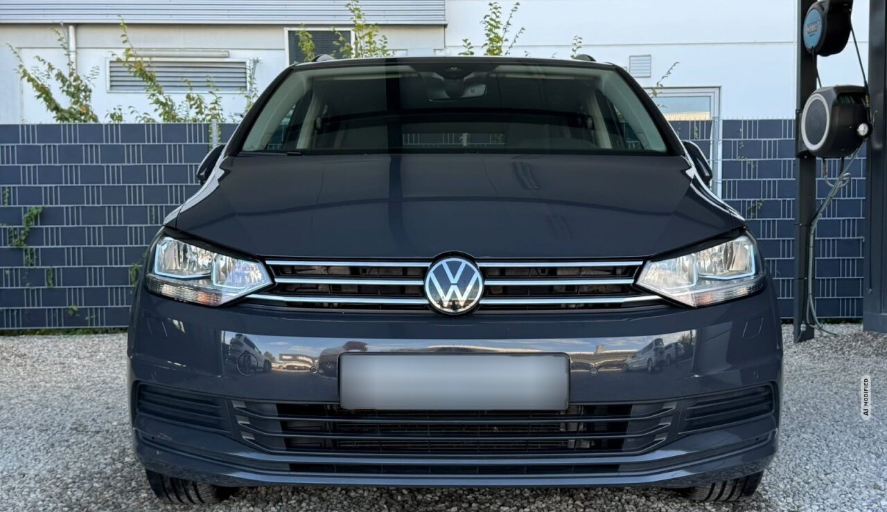 Volkswagen Touran 2.0 TDI DSG,7-SITZER,AHK,T-LEDER,ACC+SPUR