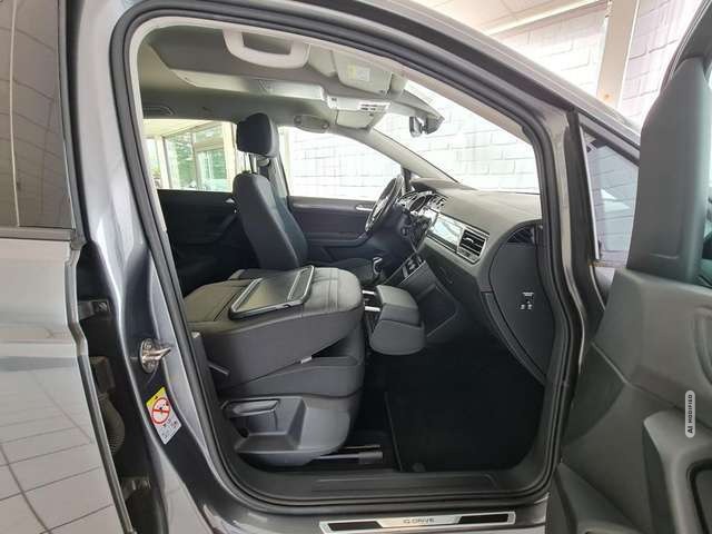 Volkswagen Touran IQ DRIVE, 7 Sitzer, R-Line, AHK ,Kamera, LED, Navi