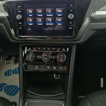 Volkswagen Touran IQ DRIVE, 7 Sitzer, R-Line, AHK ,Kamera, LED, Navi