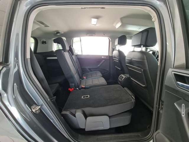 Volkswagen Touran IQ DRIVE, 7 Sitzer, R-Line, AHK ,Kamera, LED, Navi