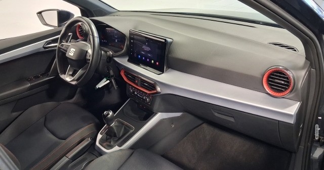 Seat Arona FR 1.0TSI Navi ACC LED DAB 1.Hand Winterp.