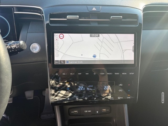 Hyundai Tucson 1.6 GDI Turbo EDITION 30 PLUS Navi digitales Cockpit Soundsystem LED El. 