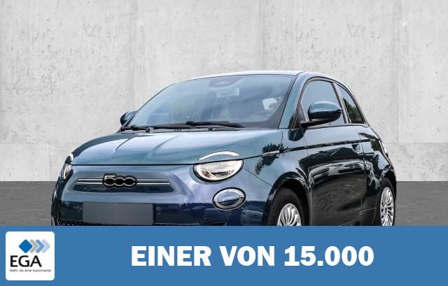 Fiat 500e Navi Soundsystem JBL Apple CarPlay Android Auto Klimaautom Fahrerprofil DAB