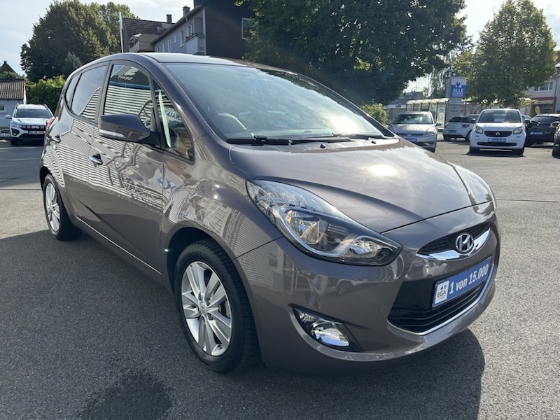 Hyundai ix20 1.6 FIFA WORLD CUP EDITION AUTOM*KLIMA*SHZG*NAVI*R-CAM
