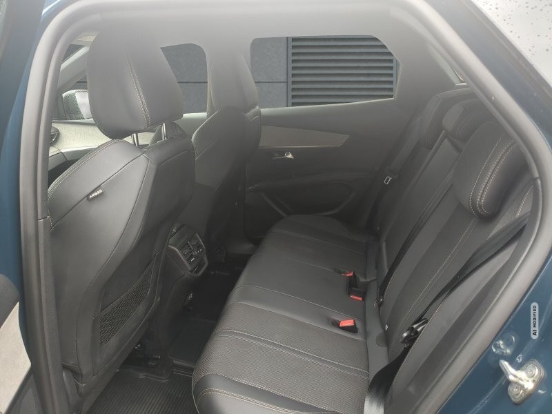 Peugeot 3008 GT 130 PS Automatik Klima