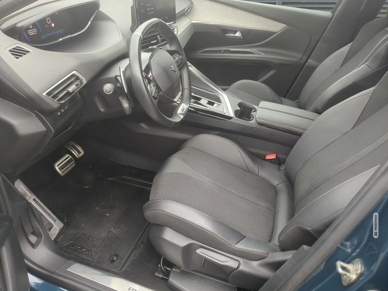 Peugeot 3008 GT 130 PS Automatik Navi+LED+SHZ+RFK