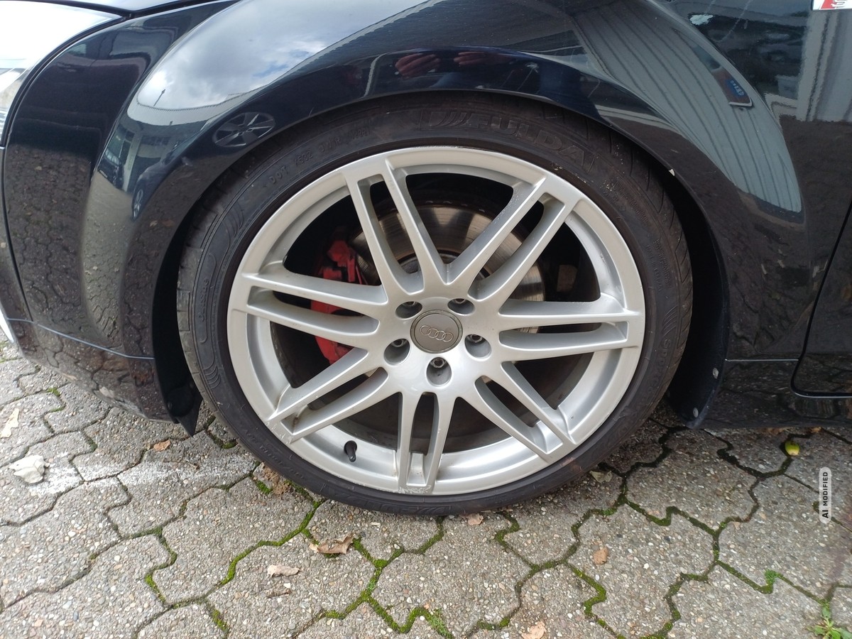 Audi TT 2.0 TFSI COUPE*2H*S_LINE*LEDER*BOSE*NAVI*SCHECKHEFT
