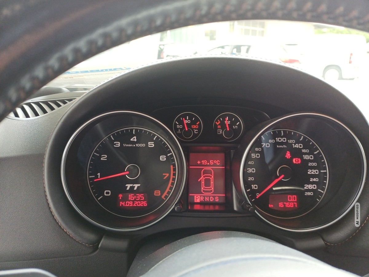 Audi TT 2.0 TFSI COUPE*2H*S_LINE*LEDER*BOSE*NAVI*SCHECKHEFT