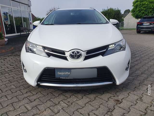 Toyota Auris 1.33 Dual-VVT-i Touring Sports Life